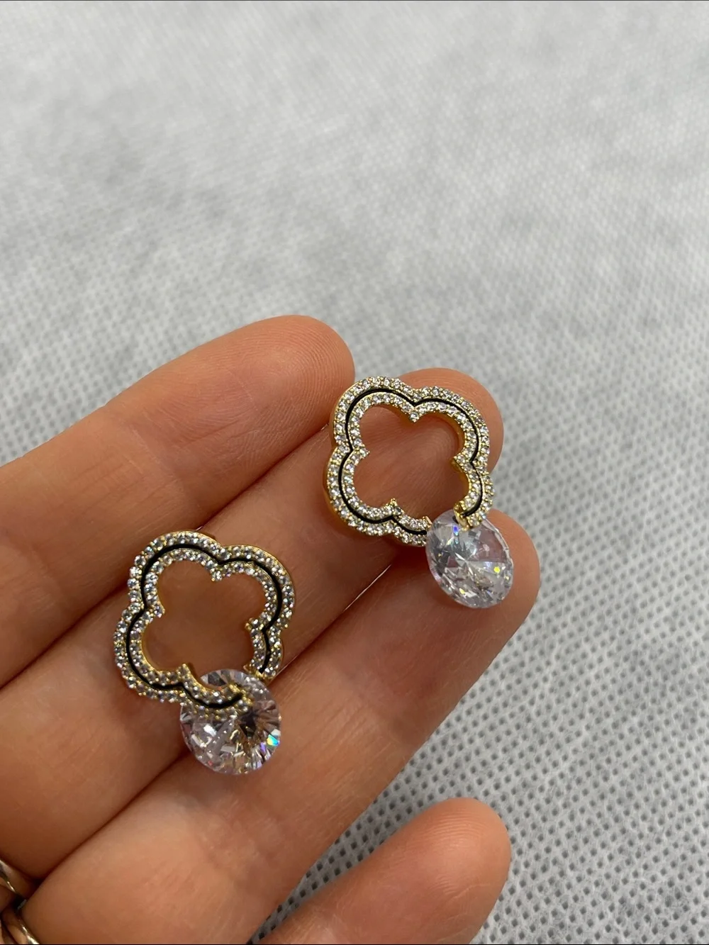 Silver Crystal Earrings s95 post